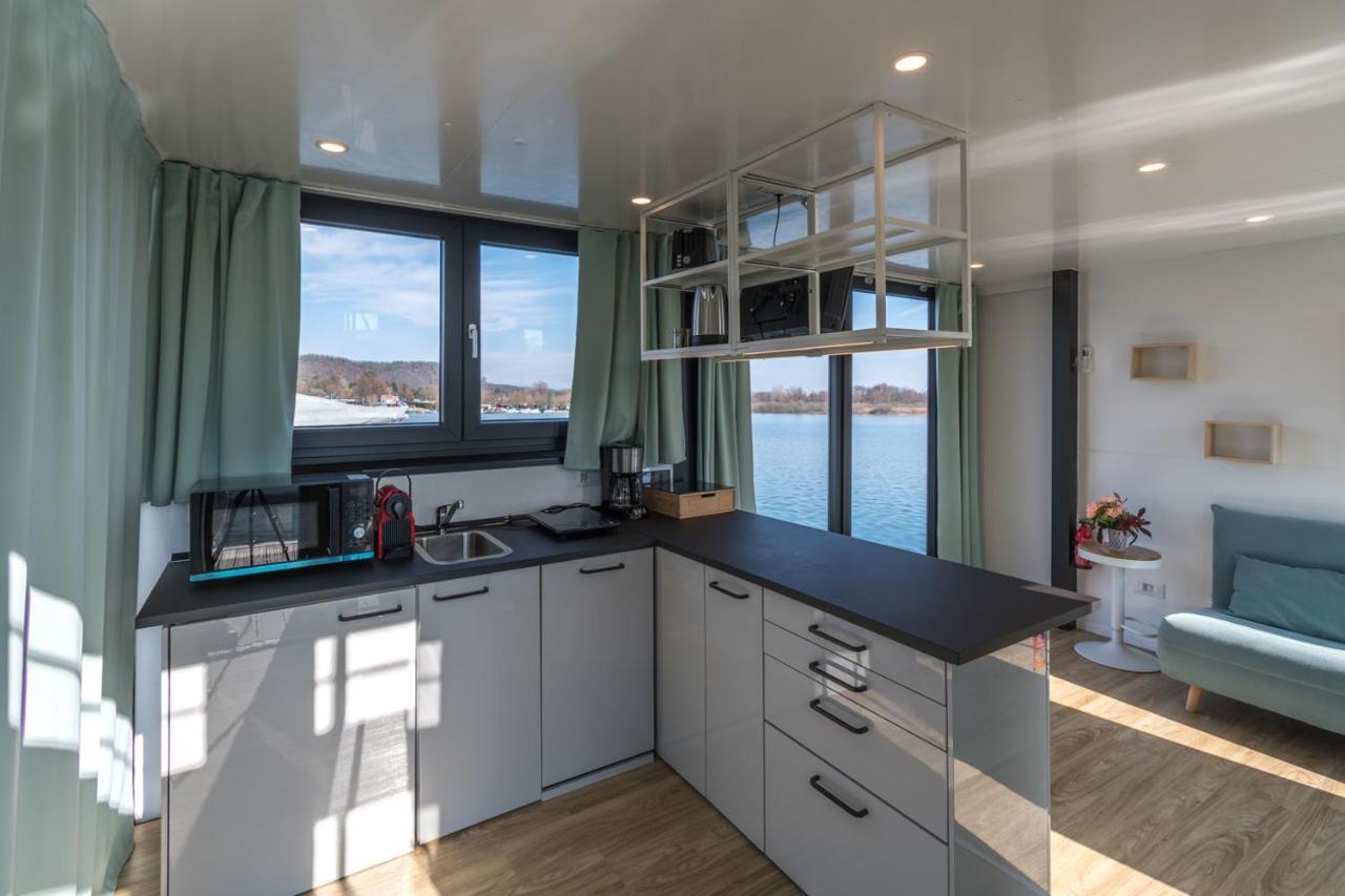 La Dolce Vita House Boat 호텔 Lisanza 외부 사진