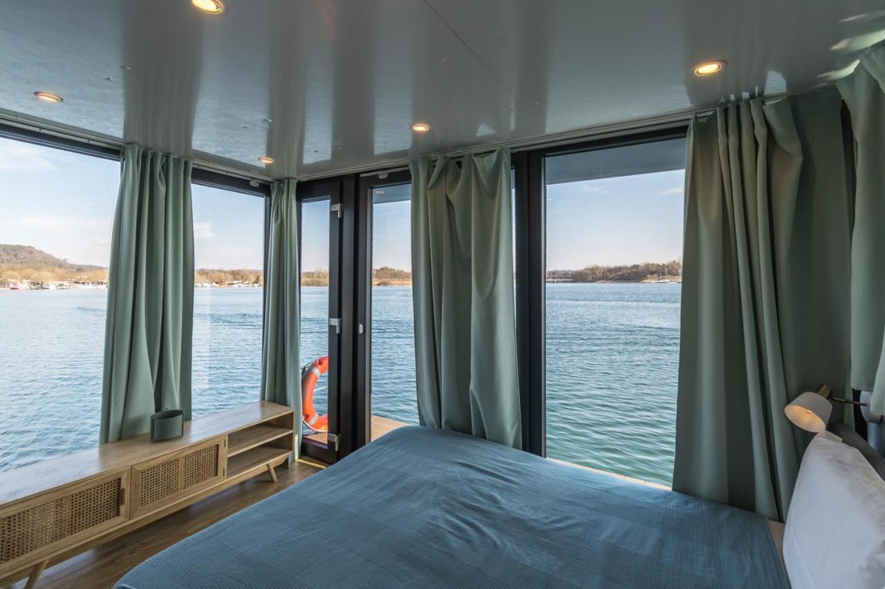 La Dolce Vita House Boat 호텔 Lisanza 외부 사진