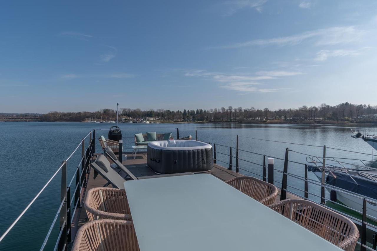 La Dolce Vita House Boat 호텔 Lisanza 외부 사진