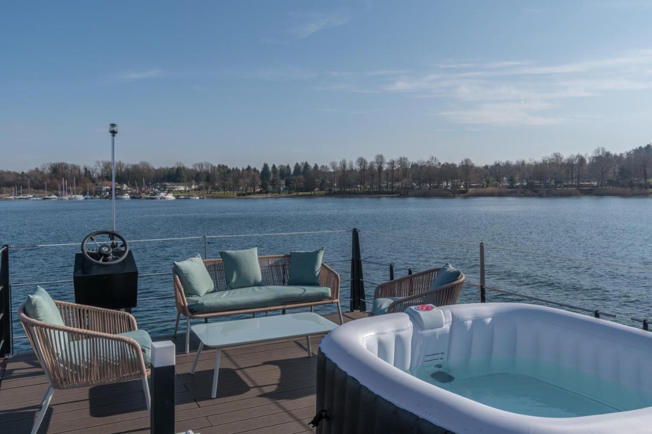 La Dolce Vita House Boat 호텔 Lisanza 외부 사진