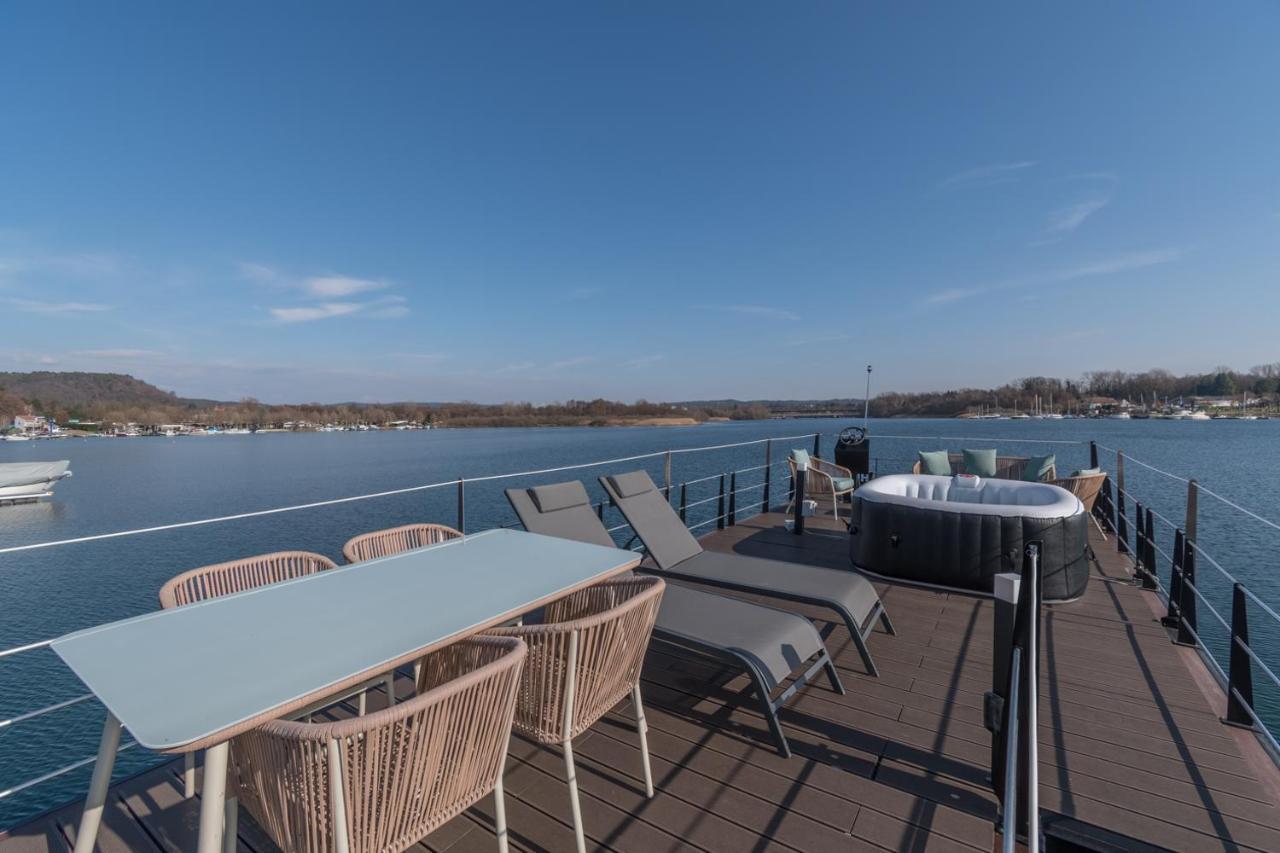 La Dolce Vita House Boat 호텔 Lisanza 외부 사진